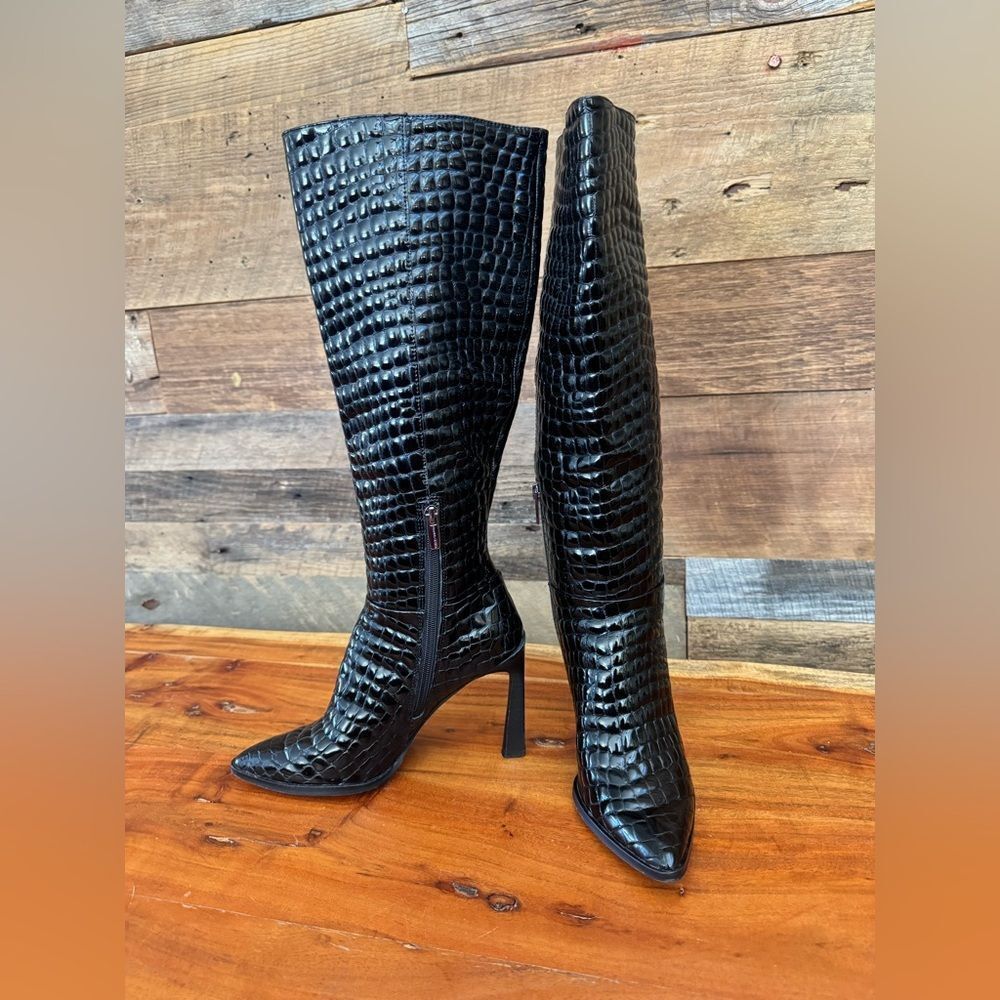 Vince Camuto Pelsna Island Black Croc Embossed Pointed Toe Stiletto Boots Sz 7.5